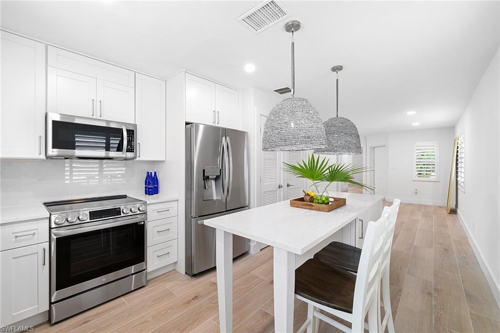 3250 Cottage Grove AVE