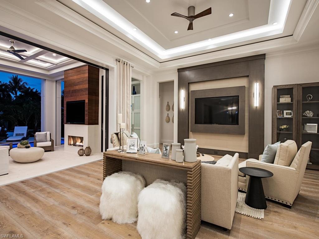 AQUALANE SHORES - Residential