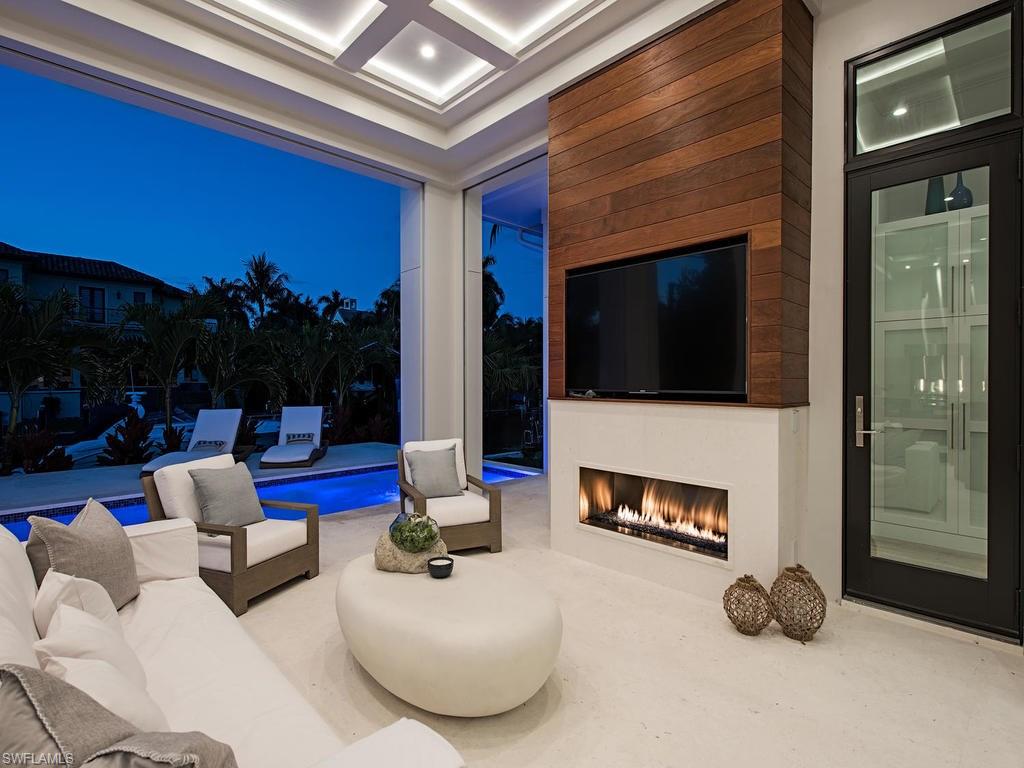 AQUALANE SHORES - Residential