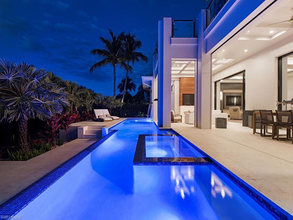 AQUALANE SHORES - Residential