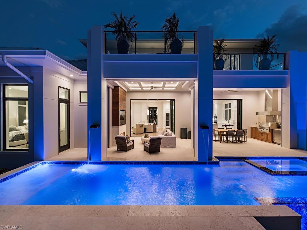 AQUALANE SHORES - Residential