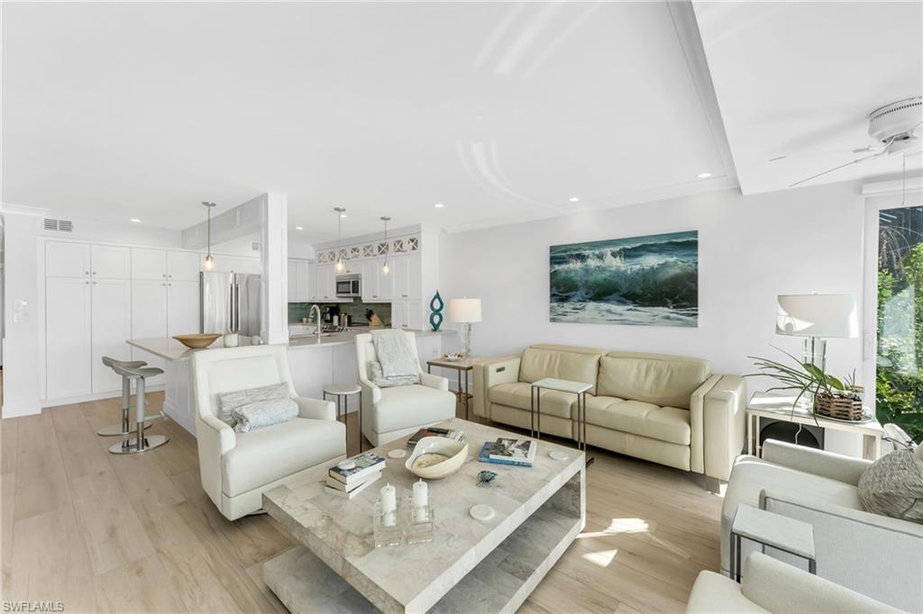 COLONY GARDENS - Residential