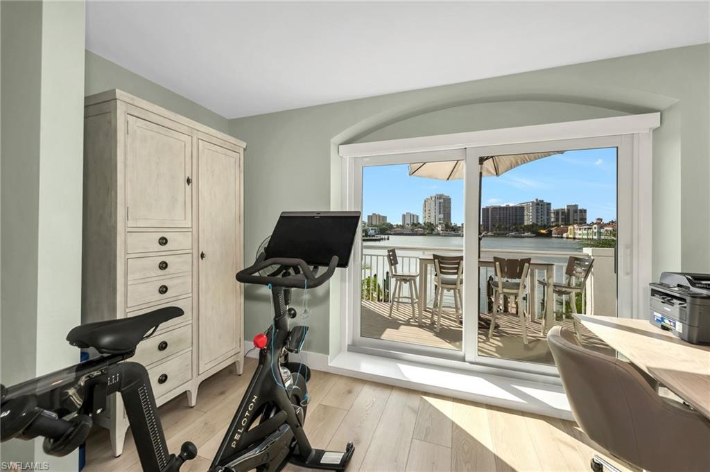 COLONY GARDENS - Residential