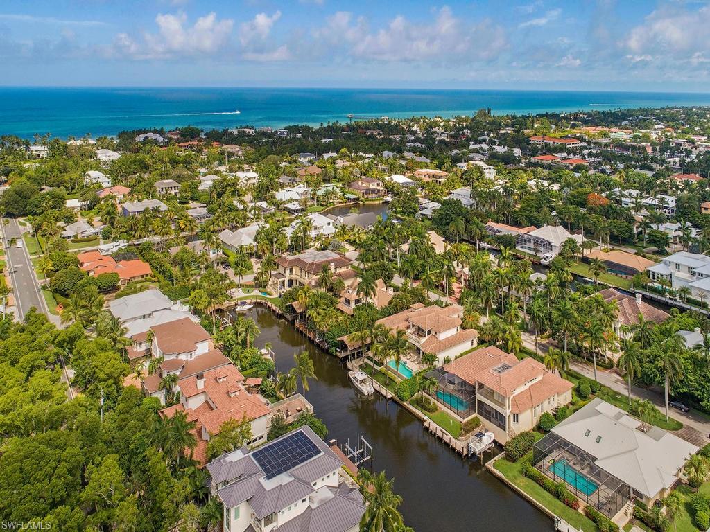 AQUALANE SHORES - Residential