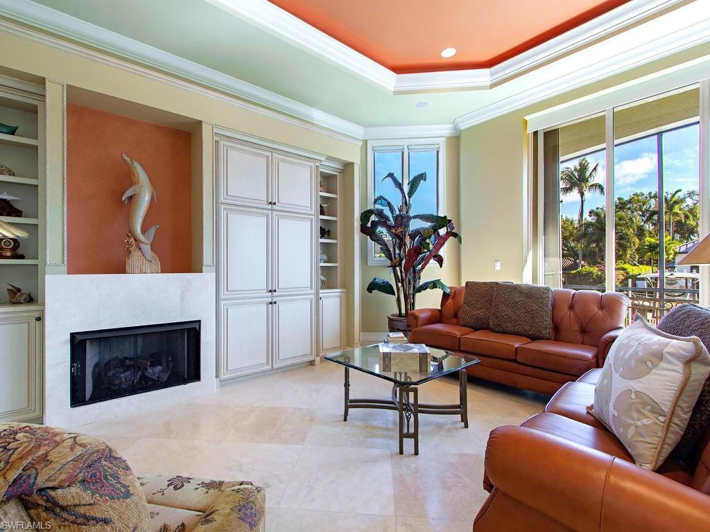 AQUALANE SHORES - Residential