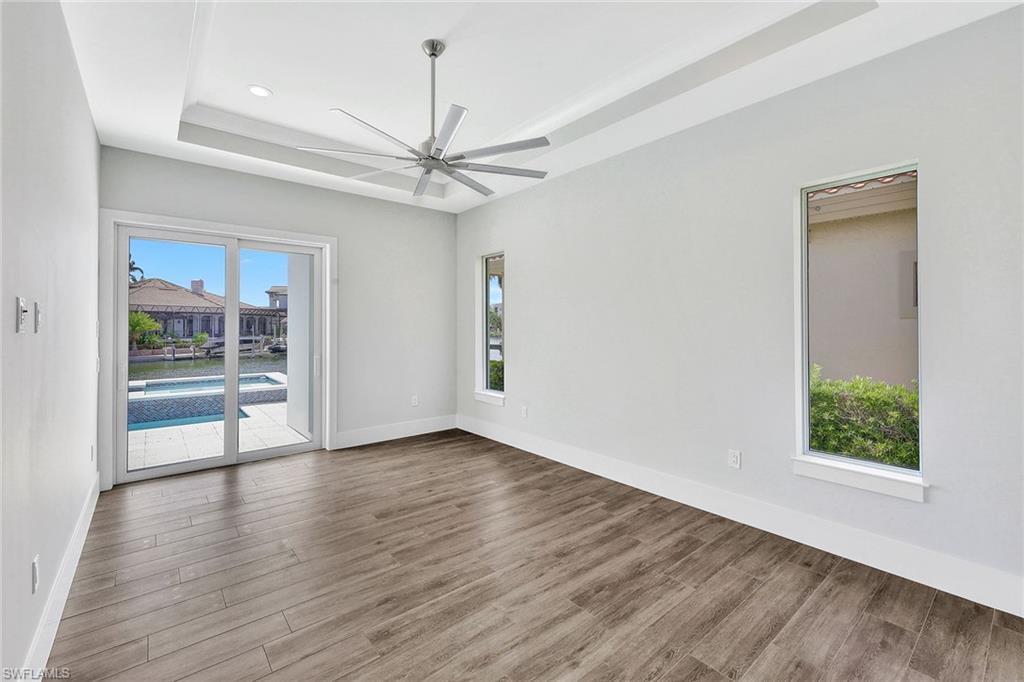 MARCO BEACH - Residential