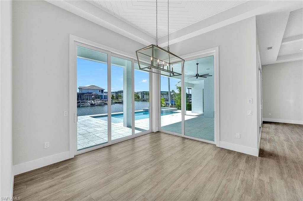 MARCO BEACH - Residential