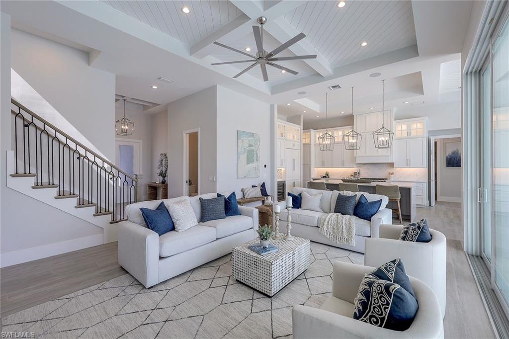 MARCO BEACH - Residential