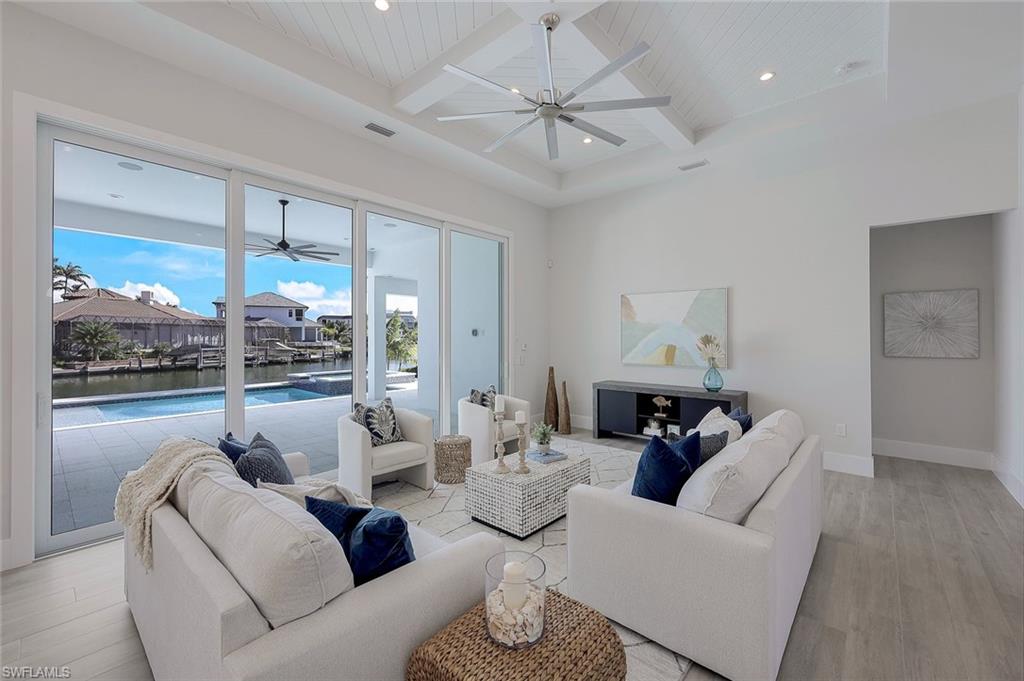 MARCO BEACH - Residential