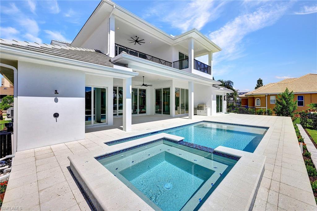 MARCO BEACH - Residential