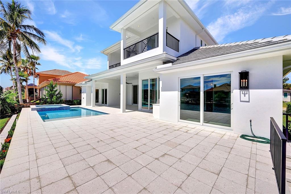 MARCO BEACH - Residential