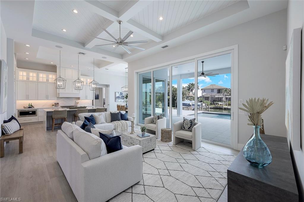 MARCO BEACH - Residential