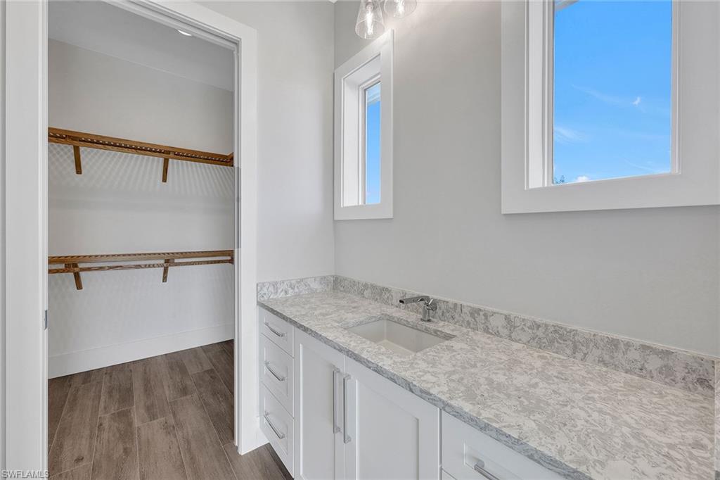 MARCO BEACH - Residential