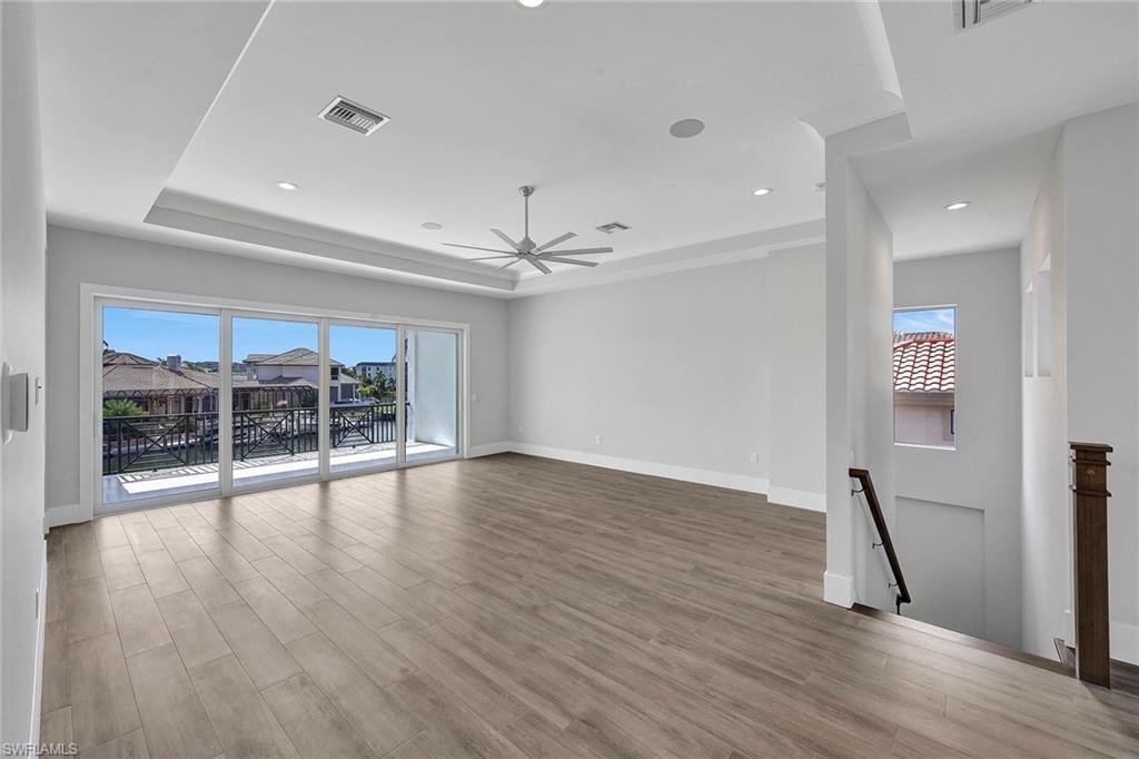 MARCO BEACH - Residential