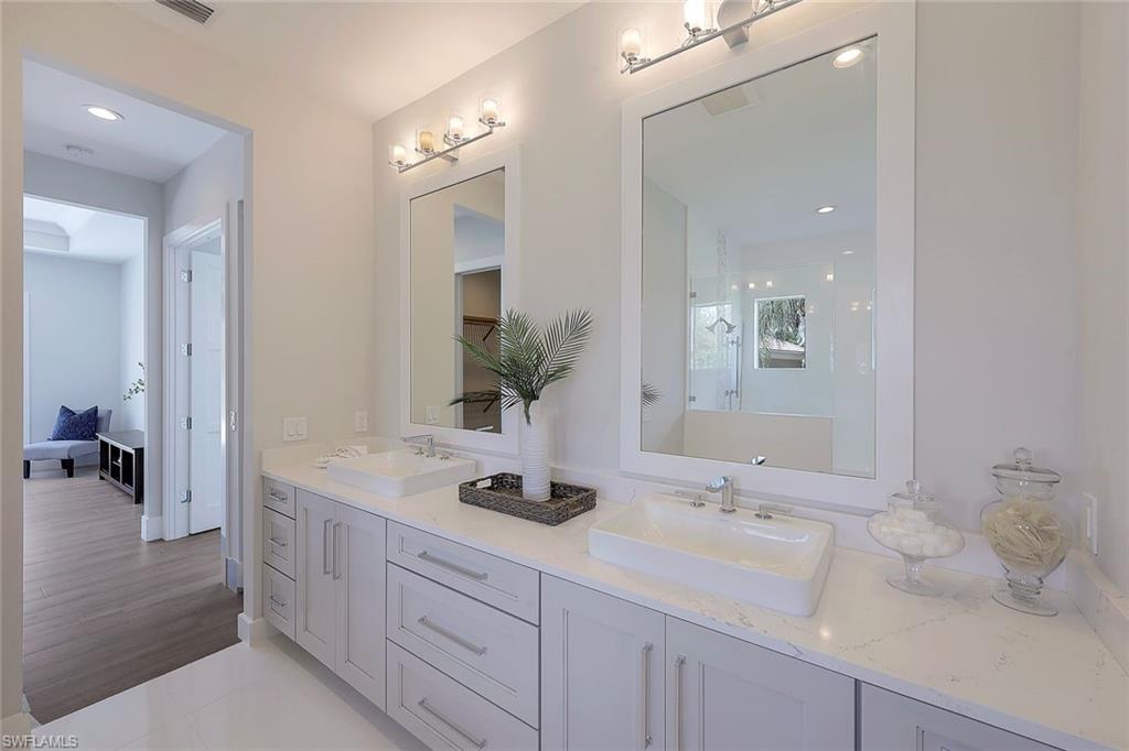 MARCO BEACH - Residential