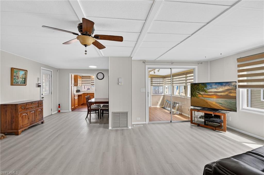 ENCHANTING ACRES MOBILE HOME - Residential