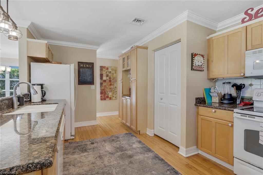 GULF HARBOR - Residential