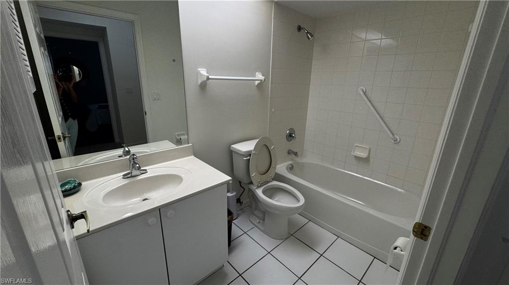 PIPERS GROVE - Residential Lease