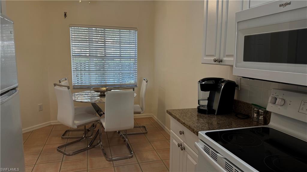 PIPERS GROVE - Residential Lease