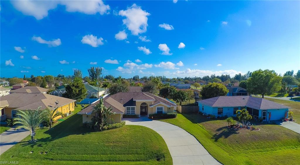 CAPE CORAL - Residential