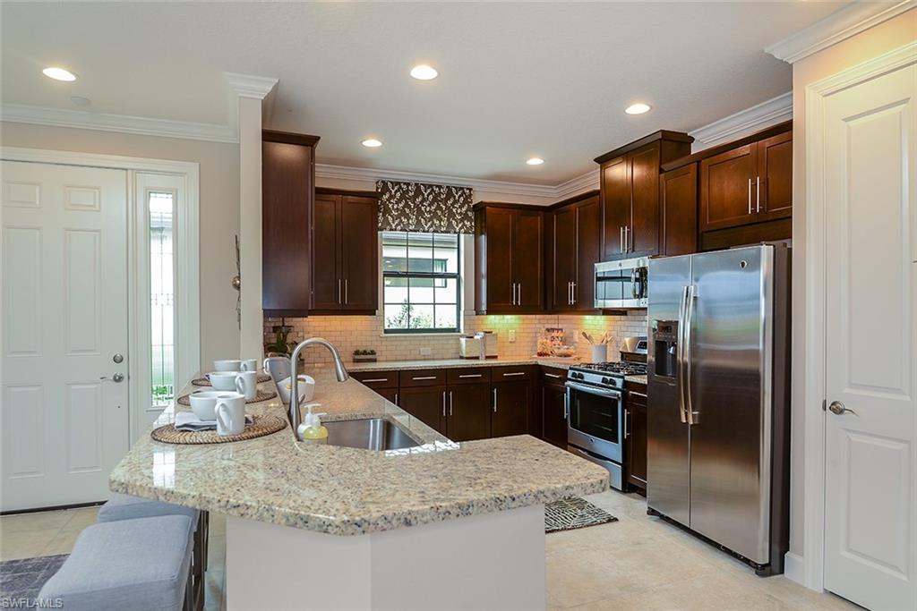 SANDOVAL - Residential