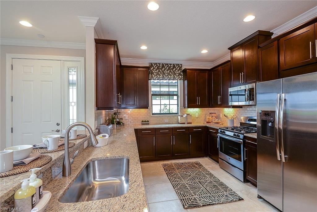 SANDOVAL - Residential