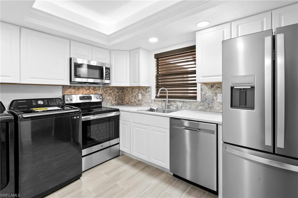 LYNN CONDOMINIUM - Residential