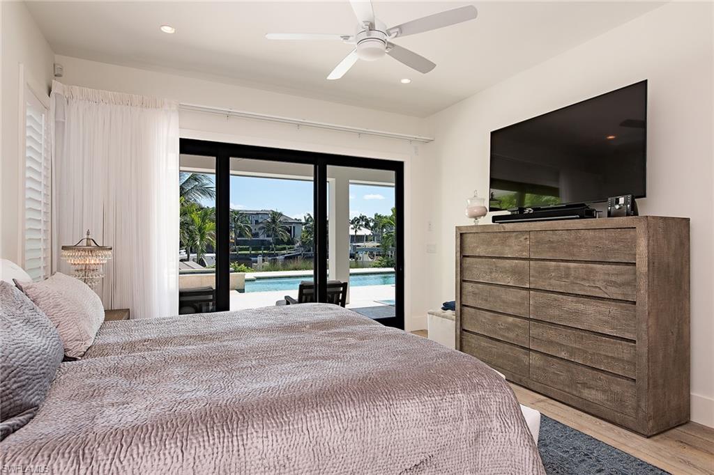 AQUALANE SHORES - Residential