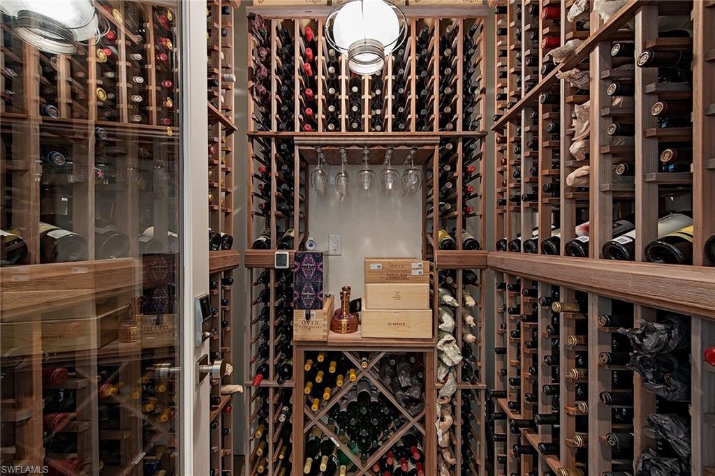 AQUALANE SHORES - Residential