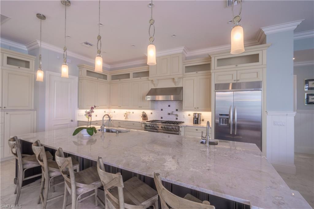 ROYAL HARBOR - Residential