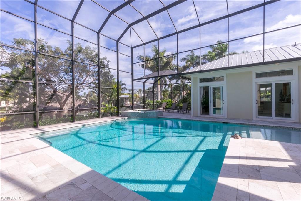 ROYAL HARBOR - Residential