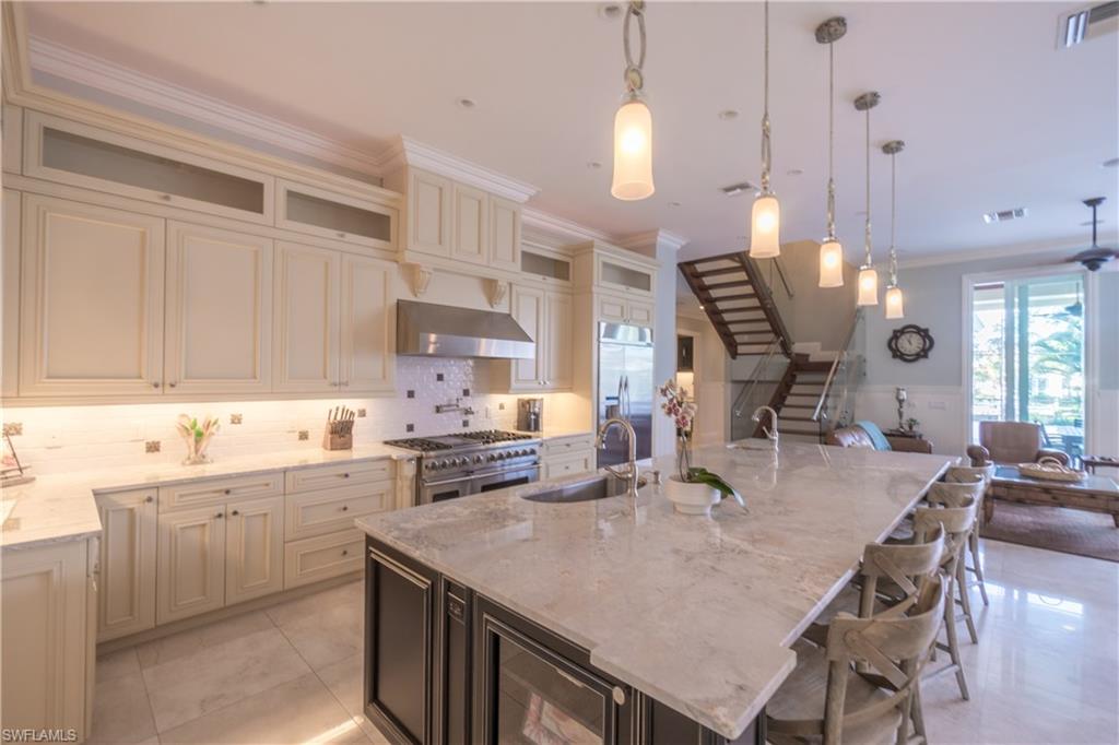 ROYAL HARBOR - Residential