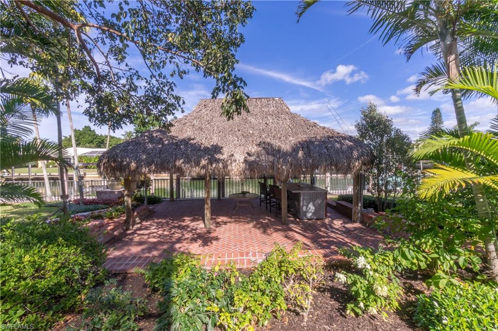 ROYAL HARBOR - Residential