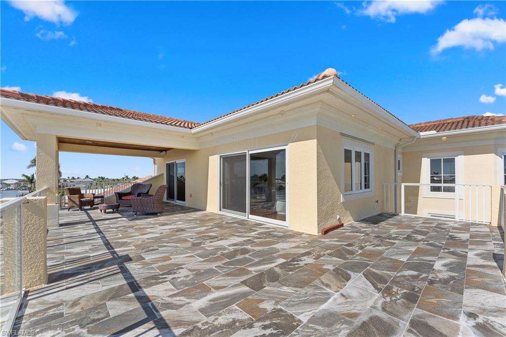 SIESTA ISLES - Residential