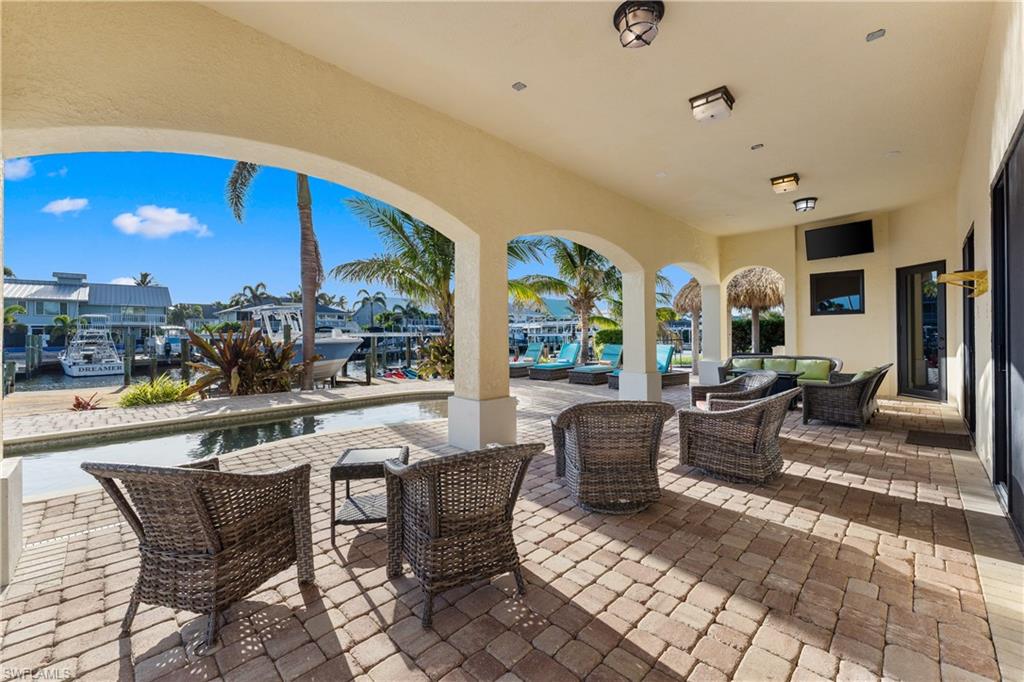 SIESTA ISLES - Residential