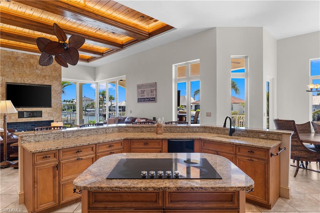 SIESTA ISLES - Residential