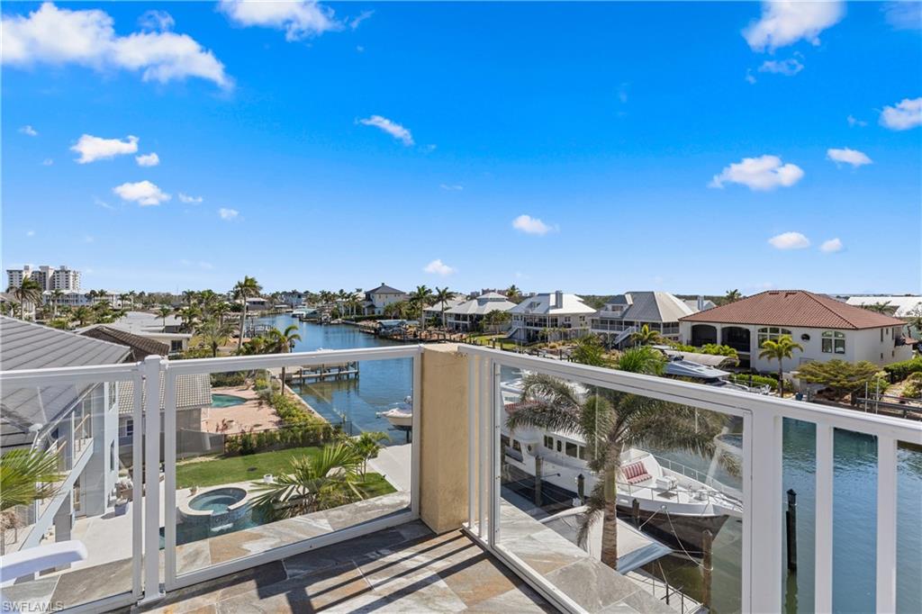 SIESTA ISLES - Residential