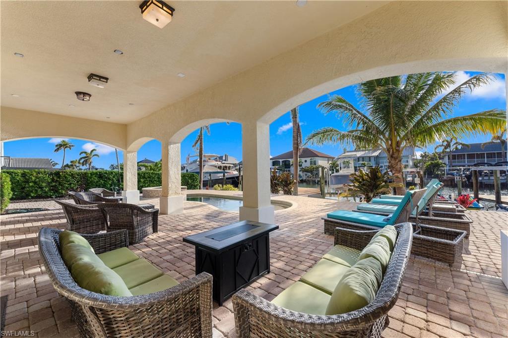 SIESTA ISLES - Residential