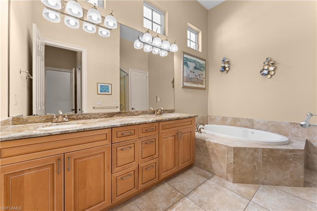 SIESTA ISLES - Residential