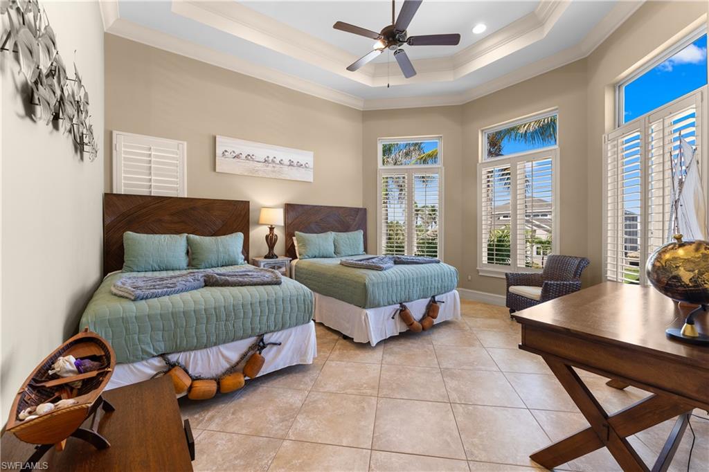 SIESTA ISLES - Residential