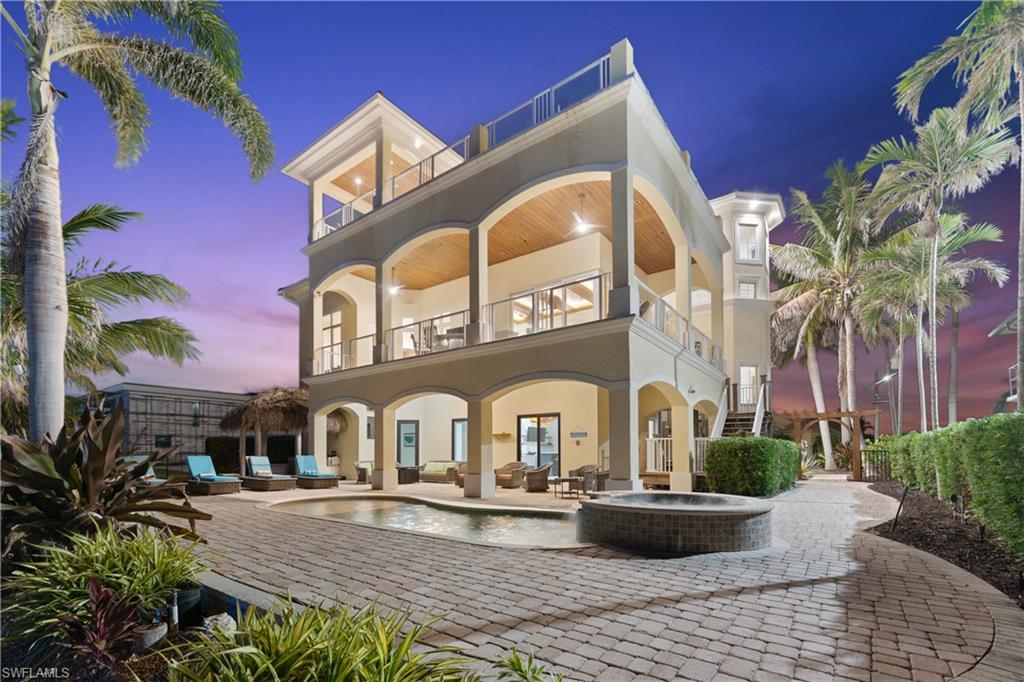 SIESTA ISLES - Residential