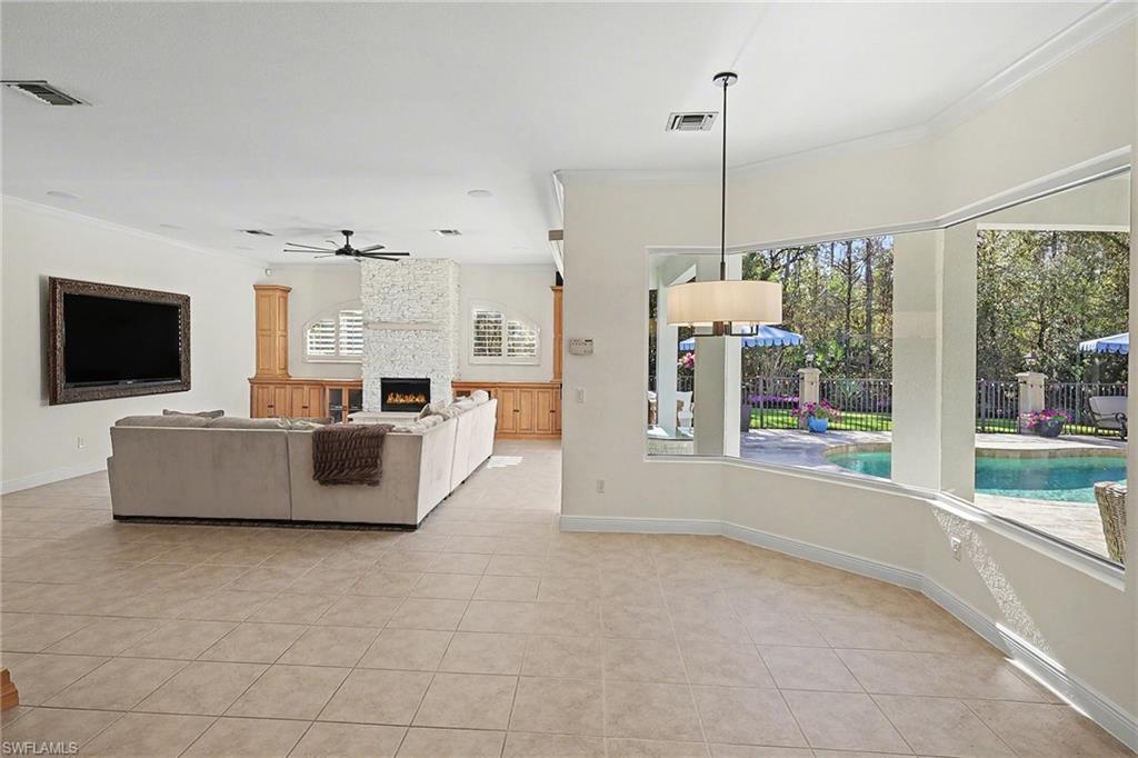 THE ENCLAVE - Residential