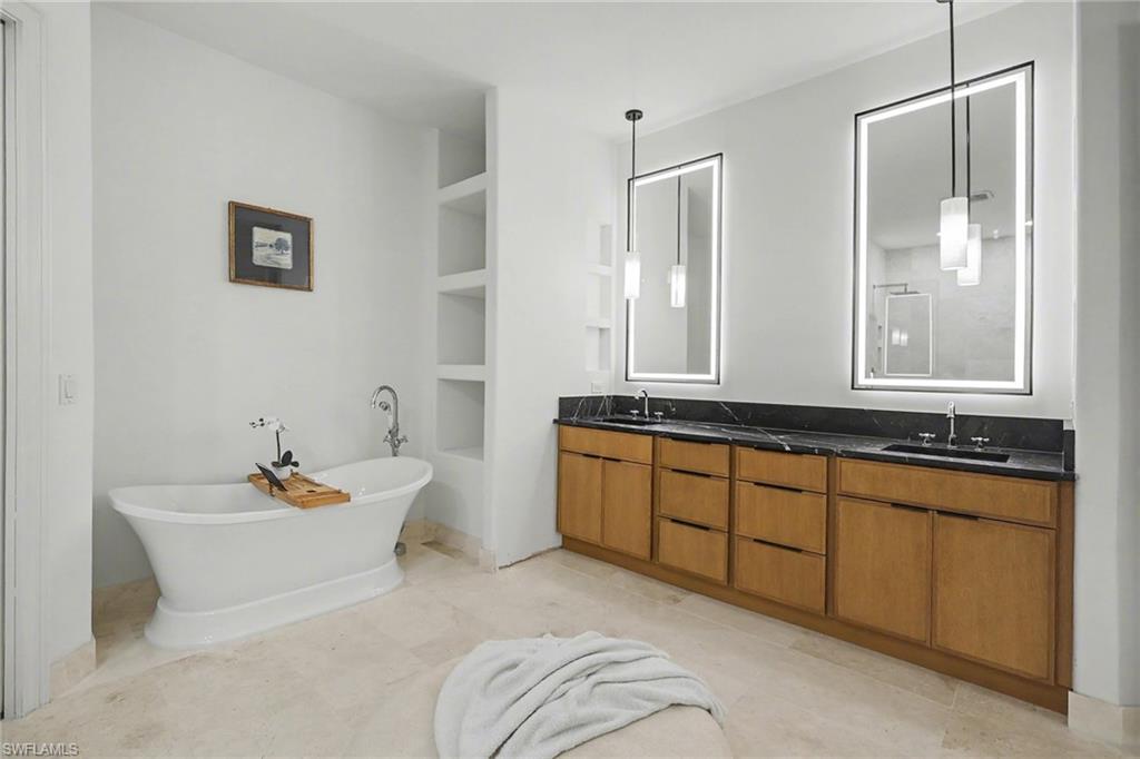 THE ENCLAVE - Residential