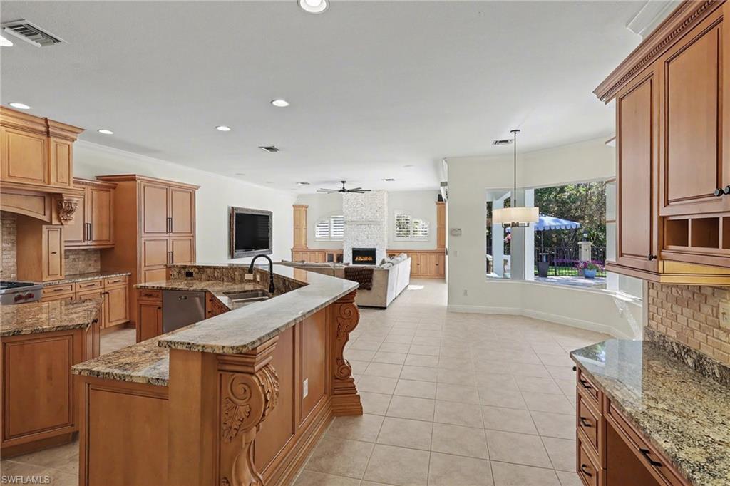 THE ENCLAVE - Residential