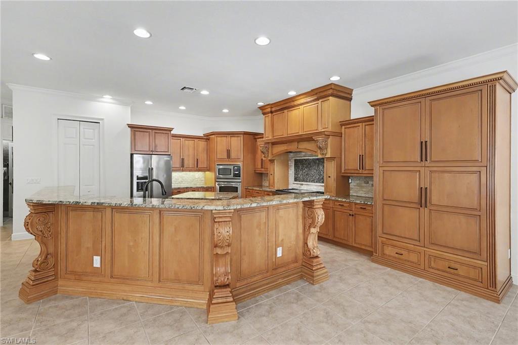 THE ENCLAVE - Residential