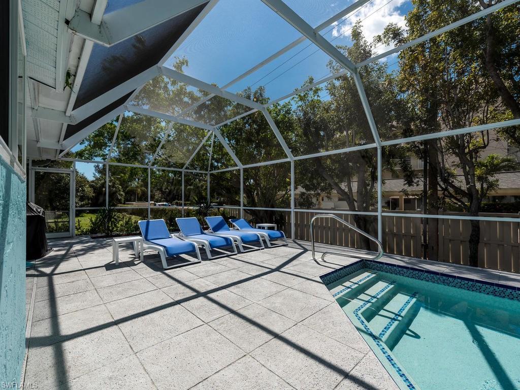 MARCO BEACH - Residential