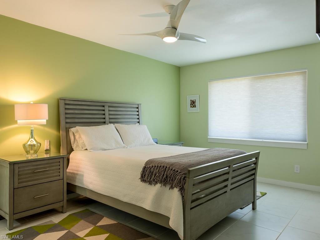 MARCO BEACH - Residential