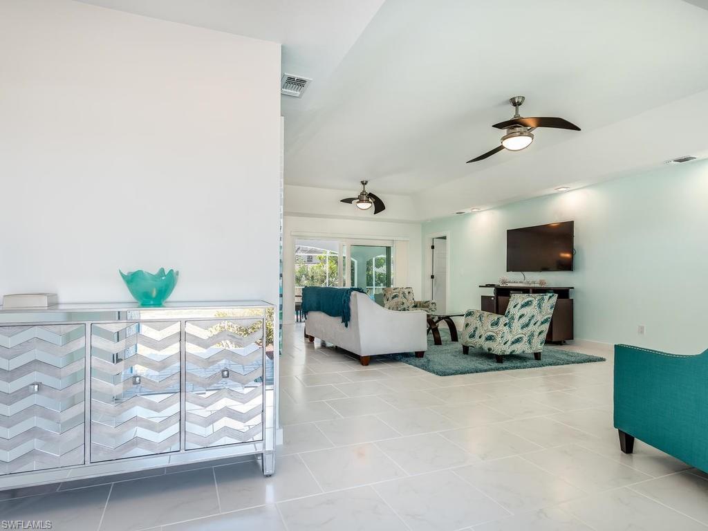 MARCO BEACH - Residential