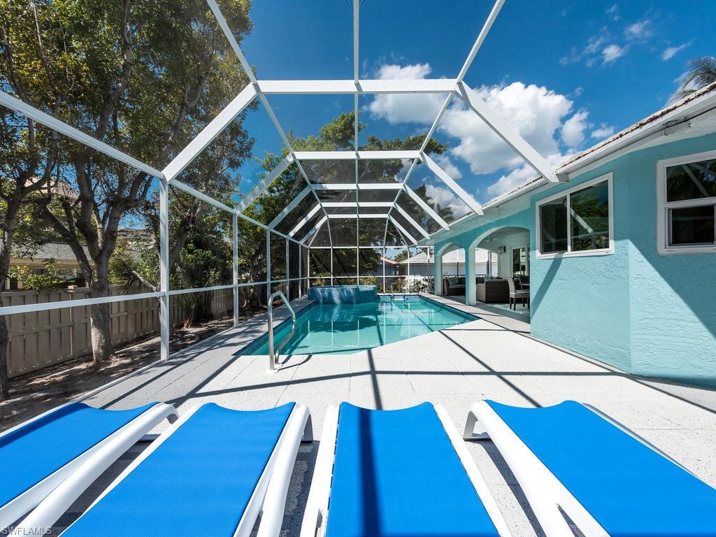 MARCO BEACH - Residential