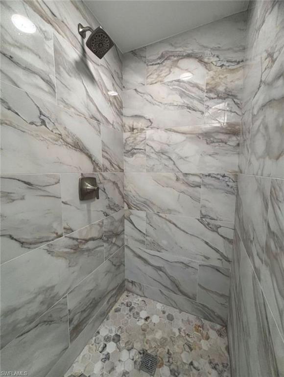 KELLY GREENS - Residential